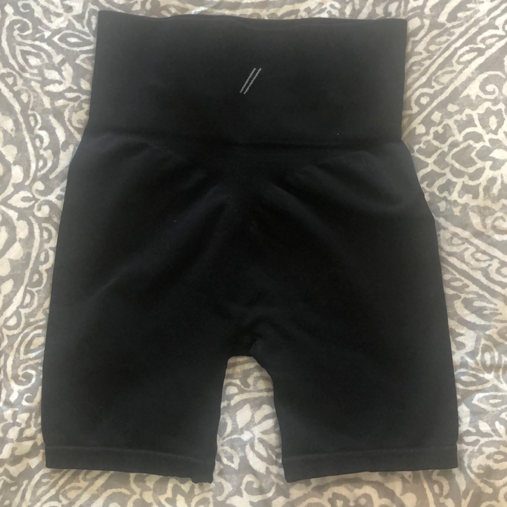 Tala Hosta Shorts